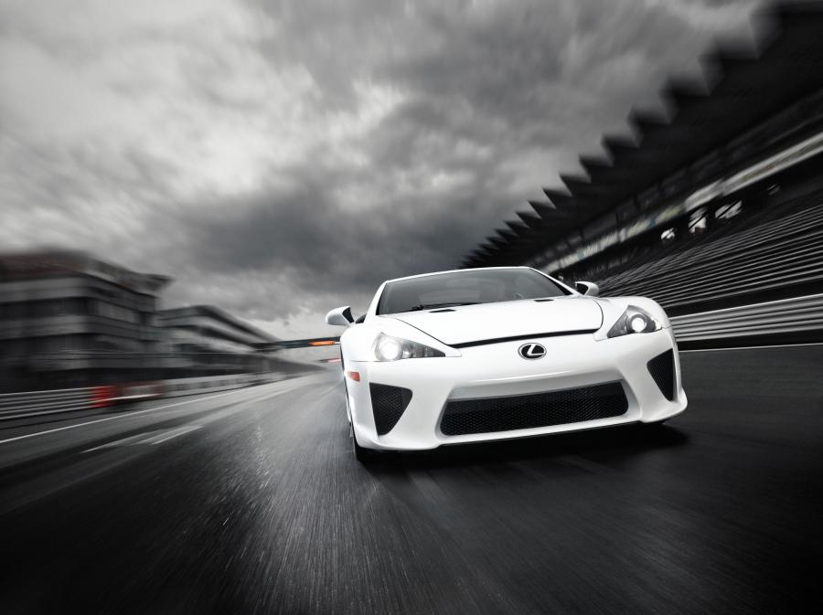  Lexus LF-A 2010 года  (фото 37 из 213)